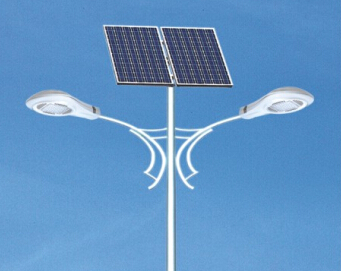 LED太陽(yáng)能路燈電池板的傾斜度照明調整？
