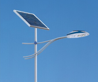 農村太陽(yáng)能路燈配置蓄電池還是鋰電池好？